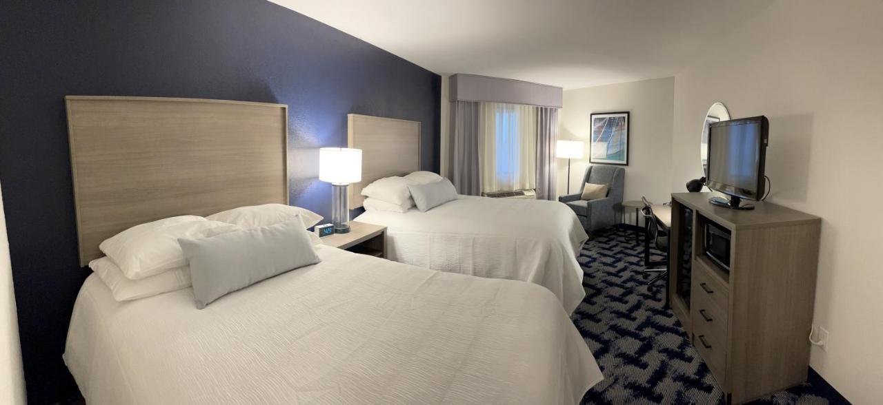 The Inn On Maritime Bay, Ascend Hotel Collection Manitowoc Bagian luar foto