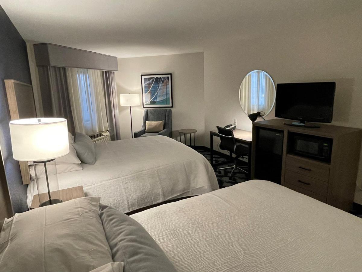 The Inn On Maritime Bay, Ascend Hotel Collection Manitowoc Bagian luar foto