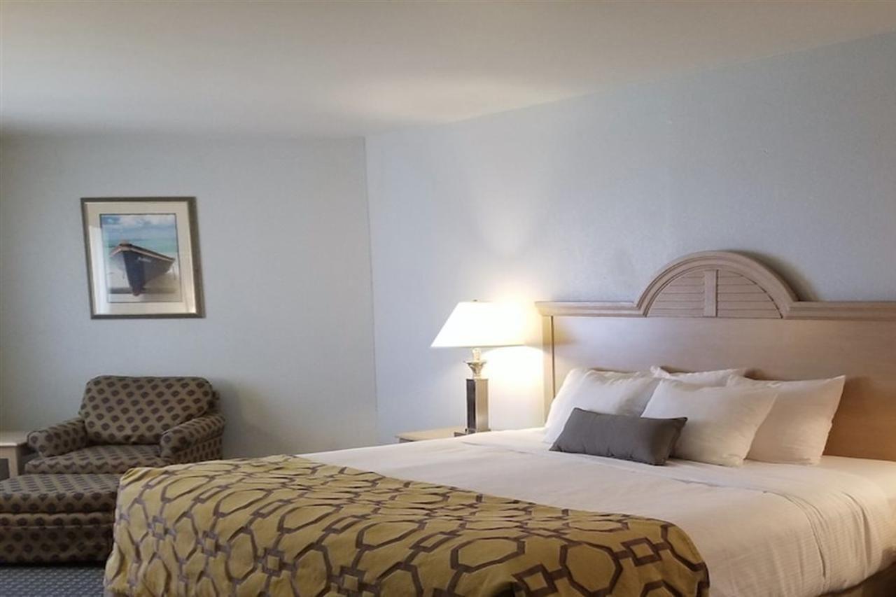 The Inn On Maritime Bay, Ascend Hotel Collection Manitowoc Bagian luar foto