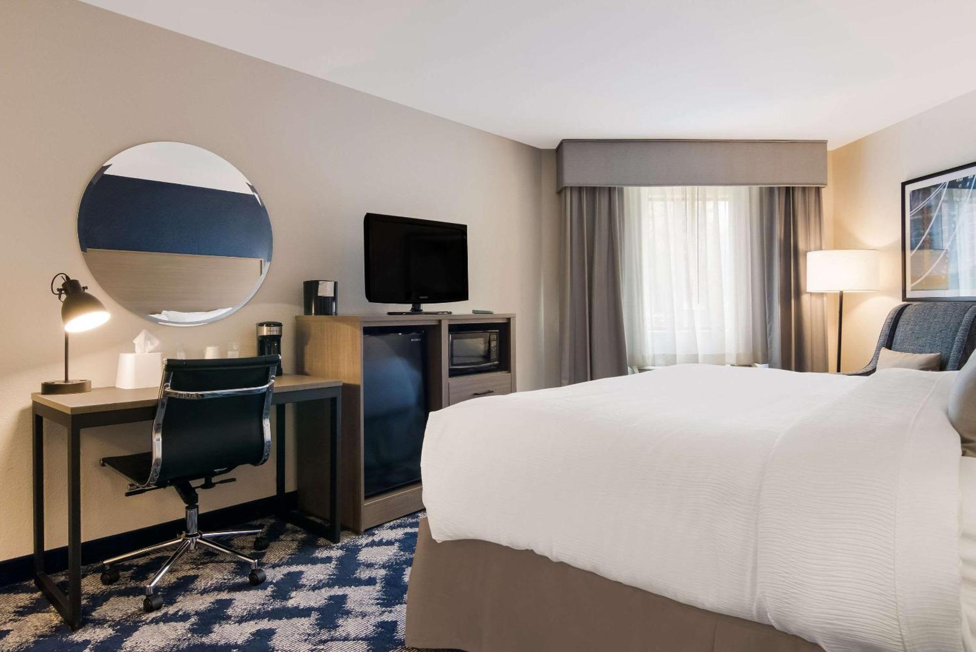 The Inn On Maritime Bay, Ascend Hotel Collection Manitowoc Bagian luar foto