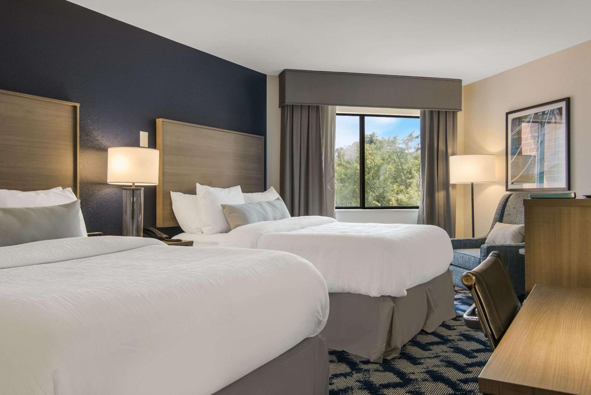 The Inn On Maritime Bay, Ascend Hotel Collection Manitowoc Bagian luar foto