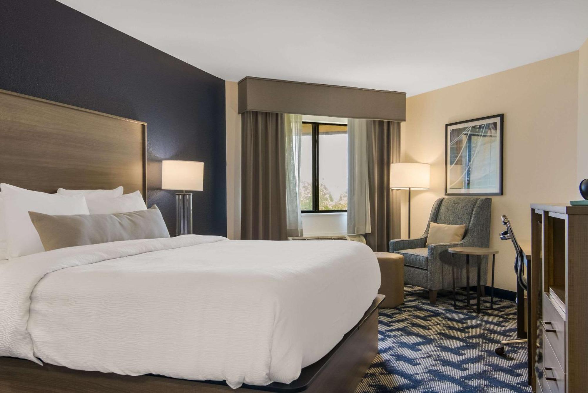 The Inn On Maritime Bay, Ascend Hotel Collection Manitowoc Bagian luar foto