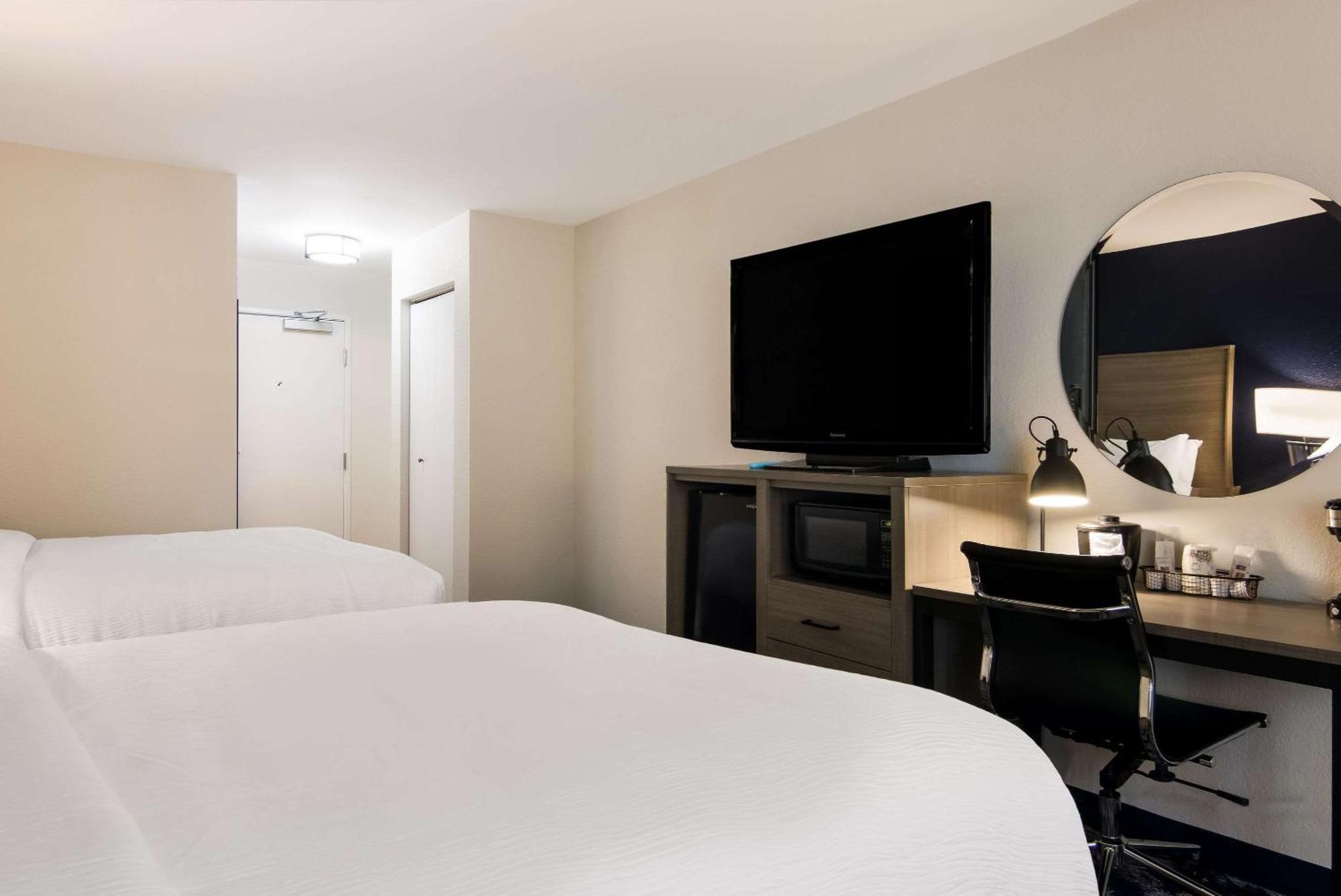 The Inn On Maritime Bay, Ascend Hotel Collection Manitowoc Bagian luar foto