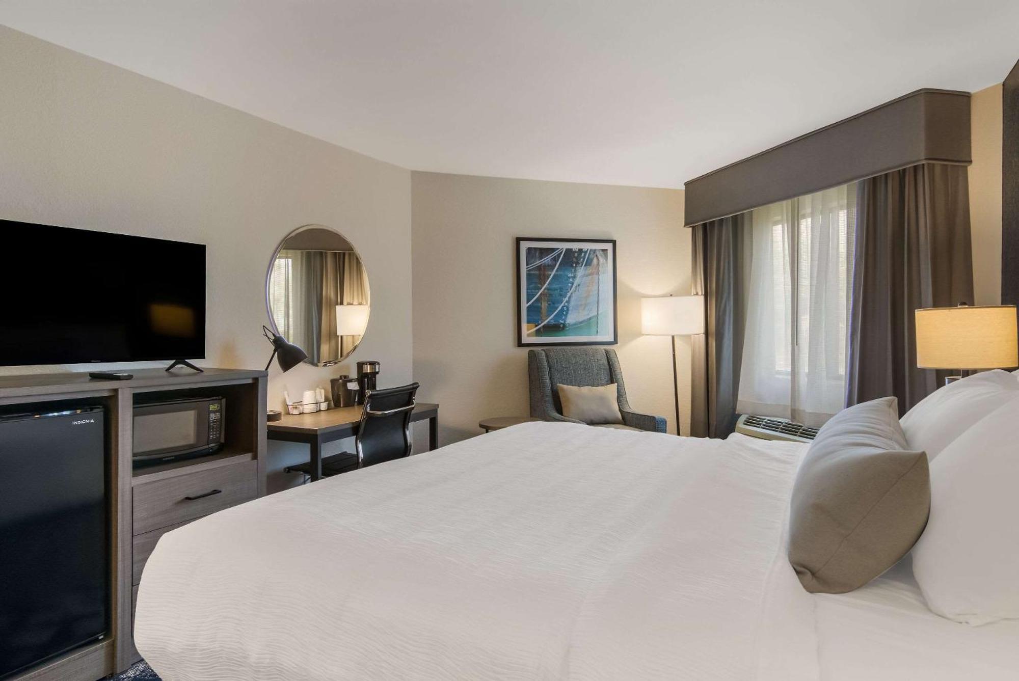 The Inn On Maritime Bay, Ascend Hotel Collection Manitowoc Bagian luar foto