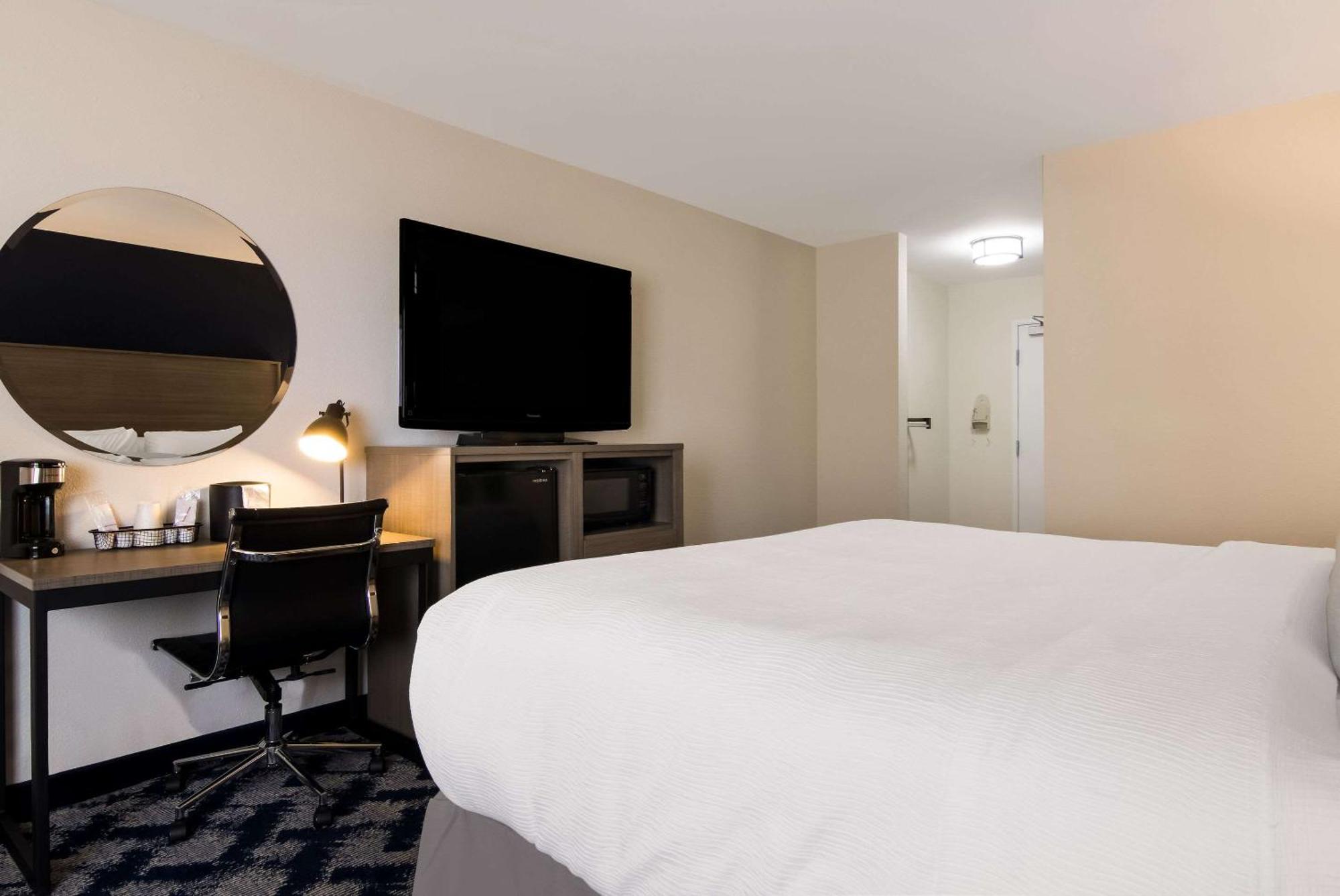 The Inn On Maritime Bay, Ascend Hotel Collection Manitowoc Bagian luar foto