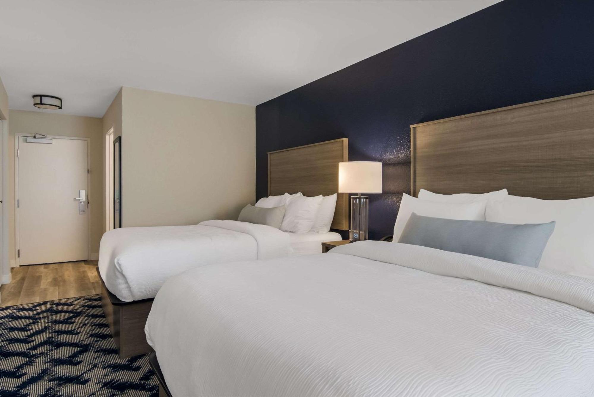 The Inn On Maritime Bay, Ascend Hotel Collection Manitowoc Bagian luar foto