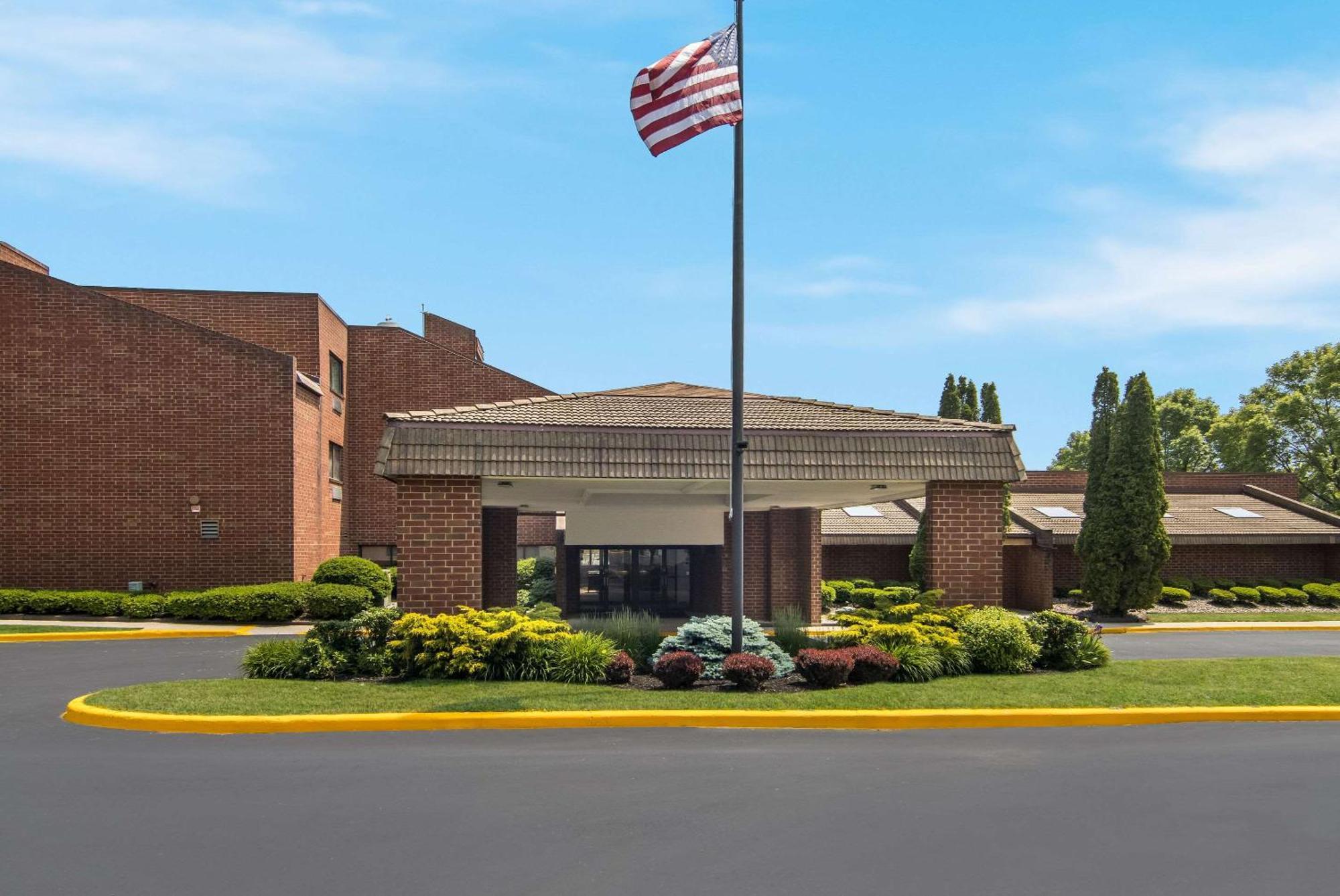 The Inn On Maritime Bay, Ascend Hotel Collection Manitowoc Bagian luar foto